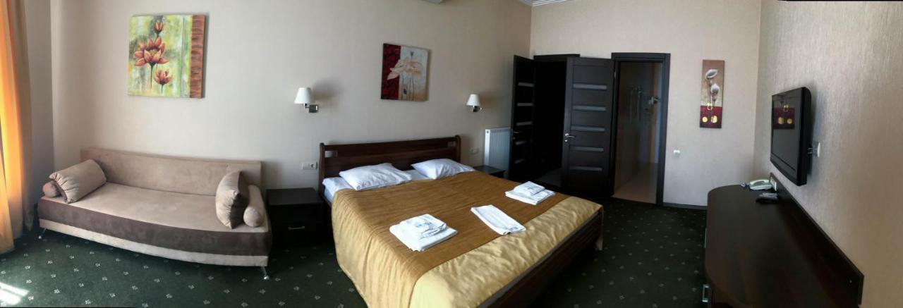 Kolyada Hotel Burlača Balka Exteriér fotografie